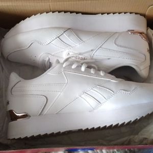 Brand New Reebok classic